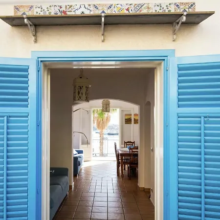 Pleasant Holiday Home In Santa Flavia Holiday home *